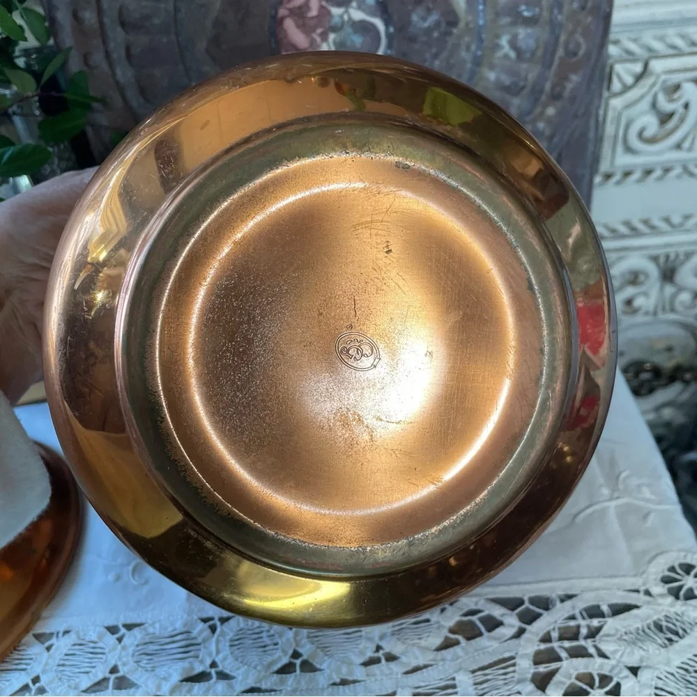 Vintage Copper Gold lions head ice bucket barware